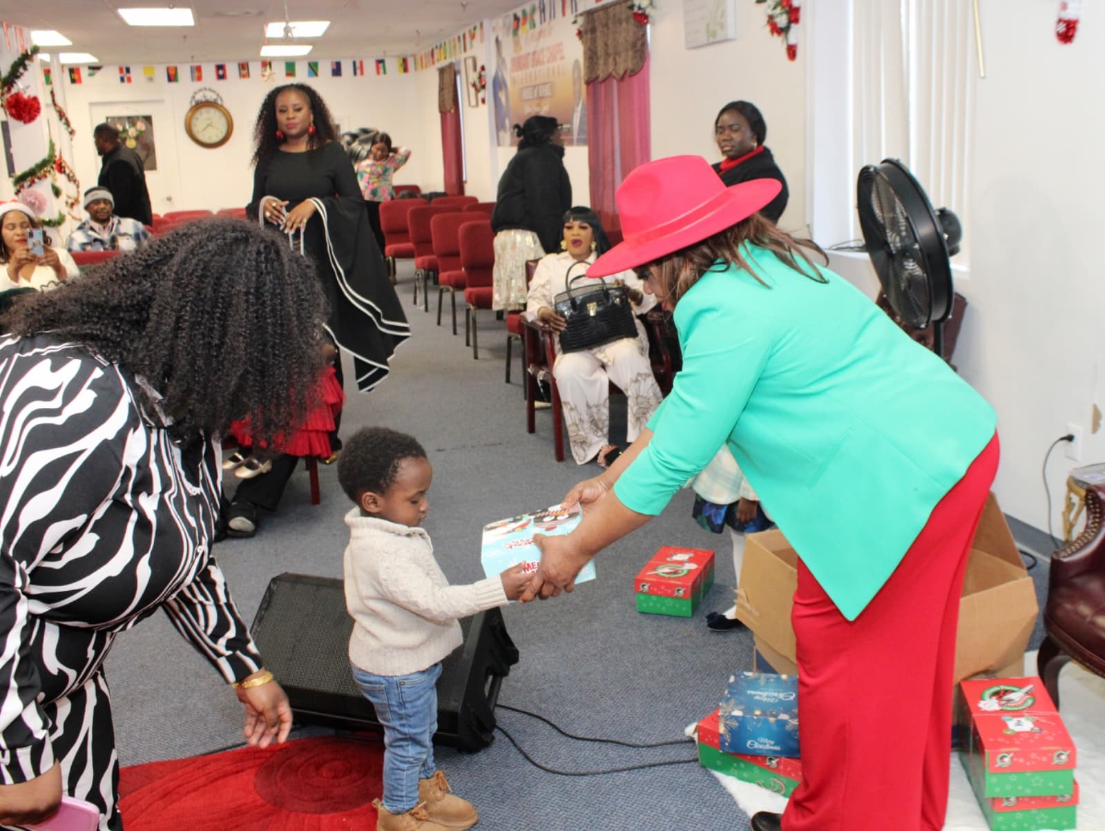 Advisor Cyrenius Forh at a foundation community event